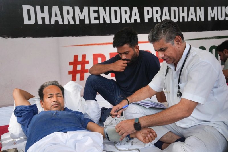 सोनम वांगचुक की भूख हड़ताल का मामला पहुंचा हाई कोर्ट, याचिका में फोर्स-फीडिंग की मांग