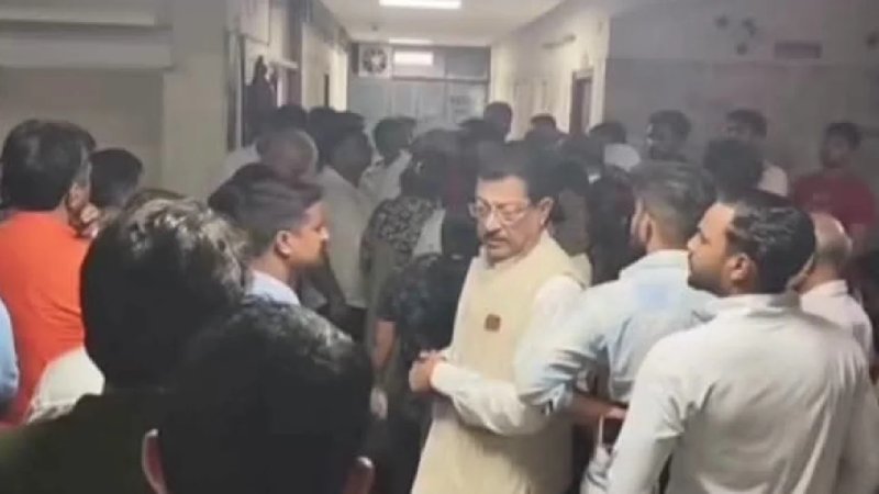 देहरादून: राहुल गांधी के कार्यक्रम की तैयारियों के दौरान हादसा, कांग्रेस नेता अमर मेहता की मौत