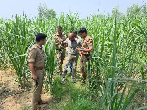 मुजफ्फरनगर में पुलिस मुठभेड़, पैर में गोली लगने के बाद वांछित बदमाश तालिब गिरफ्तार