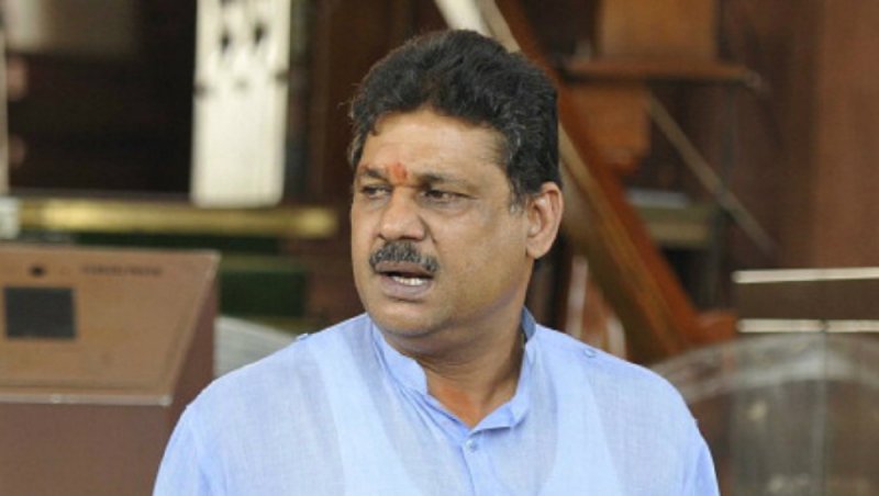 चुनाव आयोग के नोटिस के बीच कीर्ति आजाद का ऋतब्रत गुट पर हमला, उठाए कई सवाल
