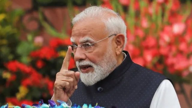 'युवा, गतिशील और भविष्य की सोच के साथ करें काम'; PM मोदी का अधिकारियों को संदेश