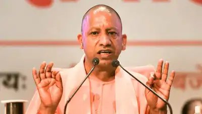 यूपी के 12 लाख शिक्षकों को बड़ी सौगात, ₹5 लाख तक कैशलेस इलाज की सुविधा; सीएम योगी ने लॉन्च की योजना