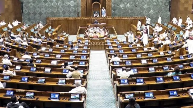 हंगामे के बीच एंटी पेपर लीक बिल लोकसभा से पास, अब राज्यसभा में होगी चर्चा