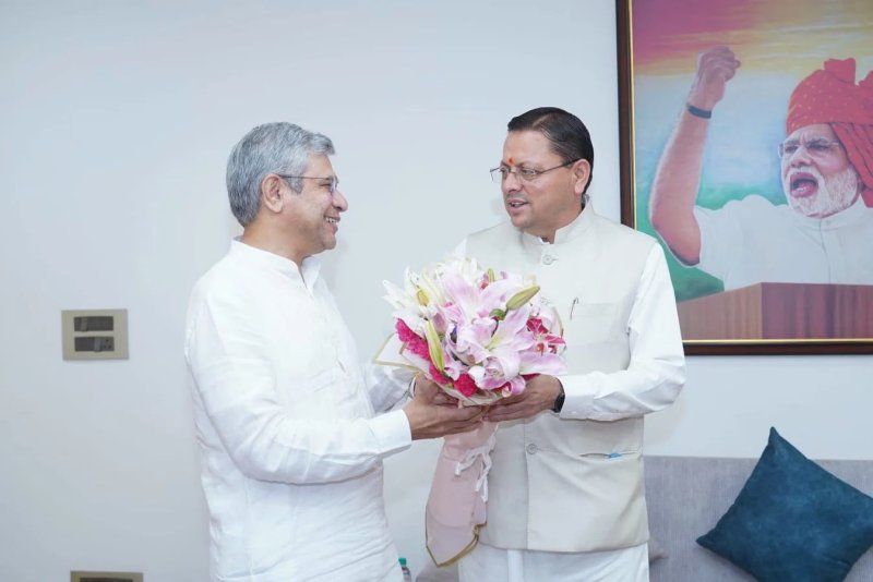 मुंबई-देहरादून वंदे भारत की मांग, रेल मंत्री से मिले सीएम धामी; उत्तराखंड की रेल परियोजनाओं पर हुई चर्चा