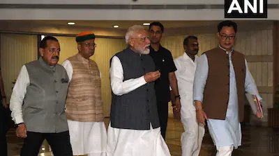 एनडीए की 'मंगल मिलन' बैठक में नकल विरोधी विधेयक पर चर्चा, पीएम मोदी समेत कई नेता रहे मौजूद