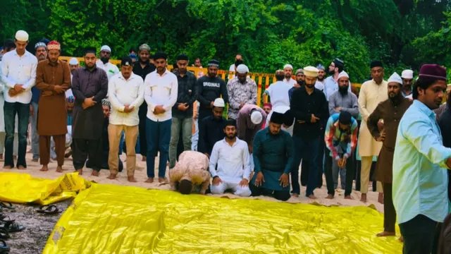 भोजशाला विवाद: सुप्रीम कोर्ट के आदेश के बाद तय जगह पर हुई जुमे की नमाज