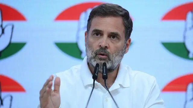 सिर्फ शिक्षा मंत्री के इस्तीफे से नहीं सुलझेगा संकट, पीएम मोदी छात्रों से माफी मांगें: राहुल गांधी