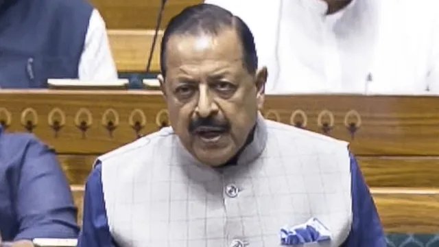 पेपर लीक पर लगेगी लगाम, लोकसभा में परीक्षा कानून संशोधन बिल पर चर्चा शुरू