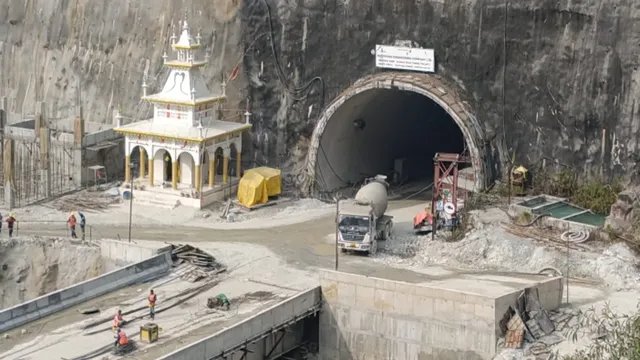 सिल्क्यारा टनल में हादसा: शॉटक्रीट ब्लॉक गिरने से कर्मचारी की मौत, प्रशासन अलर्ट