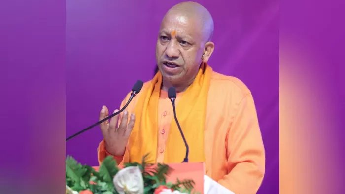 गोरखपुर को 994 करोड़ की विकास परियोजनाओं की सौगात, सीएम योगी ने विपक्ष पर साधा निशाना