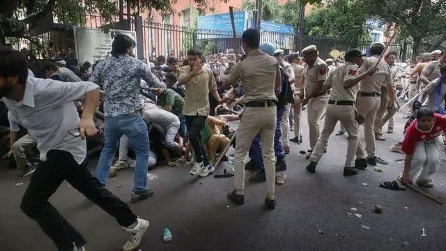नोएडा: PM मोदी पर अभद्र टिप्पणी करने वाली रुचिका सिंह पर केस दर्ज