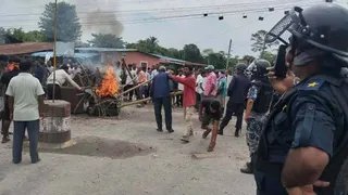 नेपाल में हिंसा का दायरा बढ़ा, चार जिलों में कर्फ्यू, राष्ट्रपति और PM ने लोगों से की संयम की अपील