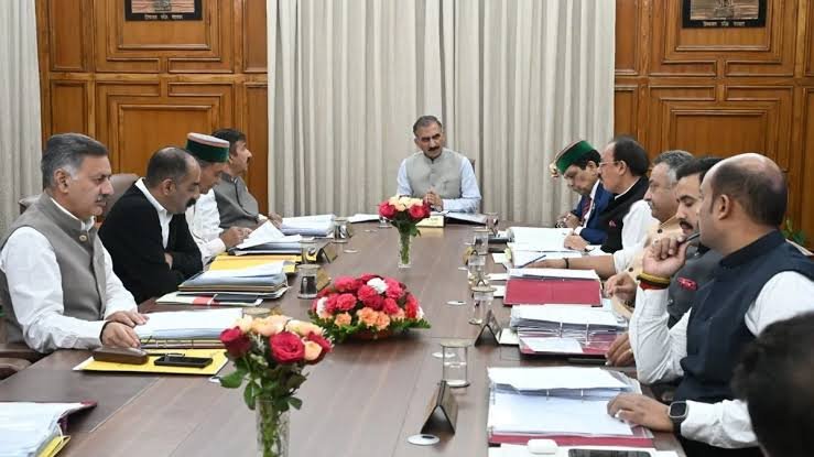 हिमाचल कैबिनेट के बड़े फैसले: 7500 पद भरने को मंजूरी, कर्मचारियों और छात्रों को मिली राहत