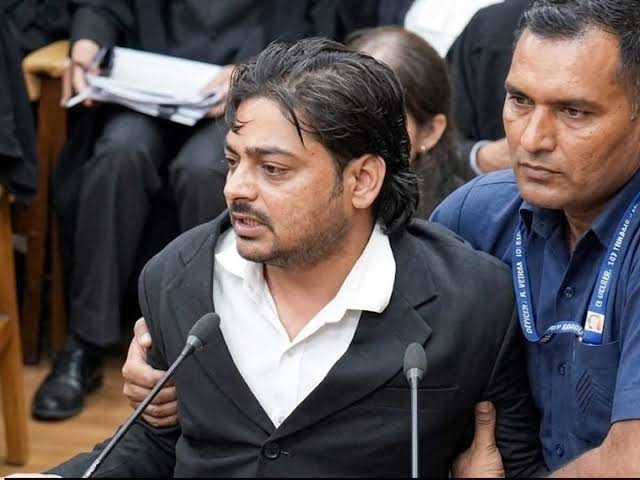 सुप्रीम कोर्ट में CJI को गाली देने वाला प्रबल प्रताप सिंह यादव गिरफ्तार