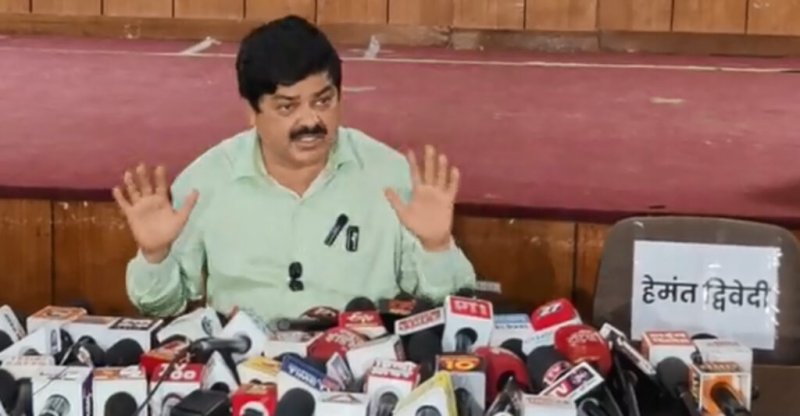 बदरीनाथ चढ़ावा विवाद: कांग्रेस के आरोपों पर हेमंत द्विवेदी का पलटवार, बोले- तथ्यों के साथ दें जवाब