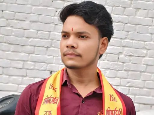 मुजफ्फरनगर में स्ट्रीट लाइट ठीक करते समय करंट लगने से ठेका कर्मी की मौत, परिजनों का हंगामा