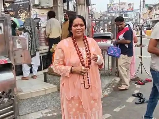 कांवड़ यात्रा मार्ग पर पारदर्शिता की मांग, साध्वी प्राची बोलीं- पहचान छिपाकर कारोबार बंद हो