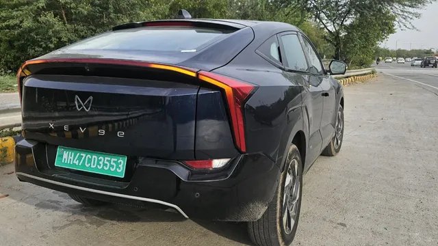 Mahindra XEV 9e खरीदना चाहते हैं? 6 लाख डाउन पेमेंट के बाद जानें कितनी होगी EMI