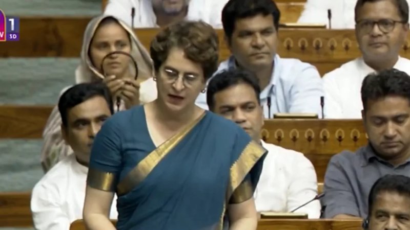 संसद में प्रियंका गांधी का सवाल- जंतर-मंतर पर पैलेट गन चलाने का आदेश किसने दिया?