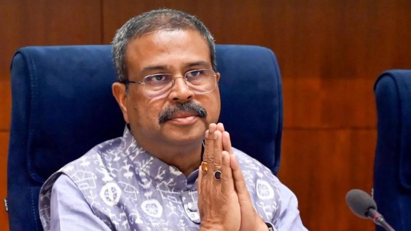 'आंदोलन के पहले दिन ही इस्तीफा देने को तैयार थे धर्मेंद्र प्रधान', कैलाश विजयवर्गीय का बड़ा दावा