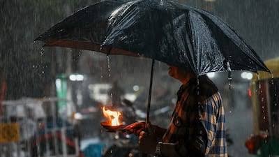 यूपी में फिर सक्रिय हुआ मानसून, 13 जिलों में भारी बारिश का अलर्ट