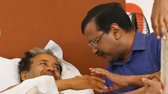 सोनम वांगचुक को हटाने की कार्रवाई पर केजरीवाल का हमला, बोले- इतना अहंकार ठीक नहीं