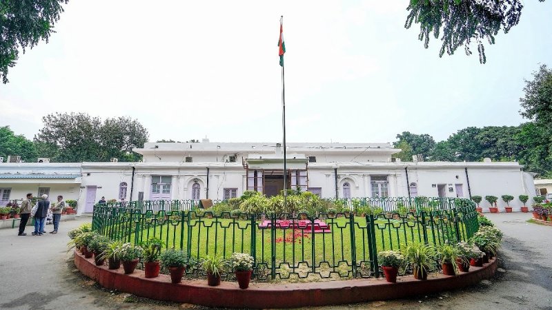13 साल से 24 अकबर रोड का किराया नहीं दे रही कांग्रेस! RTI में बड़ा खुलासा