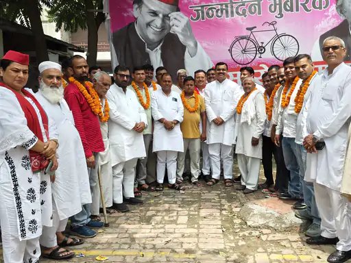 मुजफ्फरनगर में सपा का संगठन विस्तार, PDA अभियान के तहत कई लोगों ने ली सदस्यता