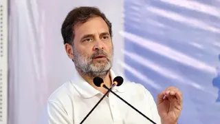देहरादून में राहुल गांधी ने छात्रों से किया संवाद, पेपर लीक को बताया बड़ा संकट