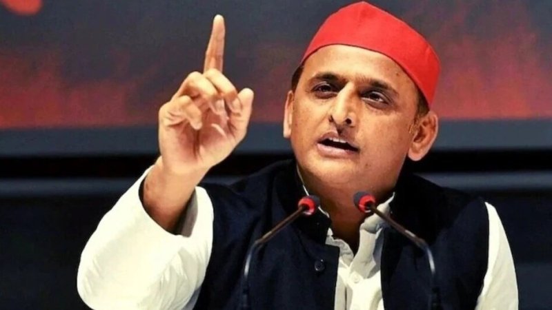 अखिलेश यादव की चुनाव आयोग से मांग, ERO के नोटिस बोर्ड पर दिखाए जाएं फॉर्म-6, 7 और 8