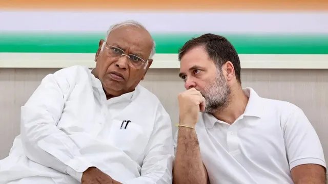 पंजाब कांग्रेस में खींचतान के बीच हाईकमान सख्त, बिना CM चेहरे के चुनाव लड़ेगी पार्टी