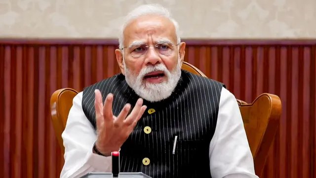 पीएम मोदी ने इंफ्रास्ट्रक्चर प्रोजेक्ट्स की क्वालिटी पर उठाया सवाल, बोले- क्या चौथी पार्टी से कराएं ऑडिट?
