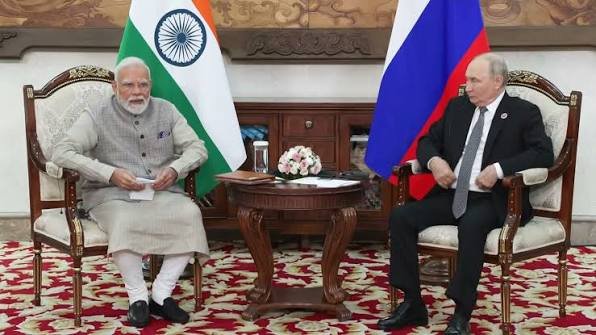 मोदी-पुतिन की मुलाकात में यूक्रेन युद्ध पर चर्चा, PM ने शांतिपूर्ण समाधान पर दिया जोर