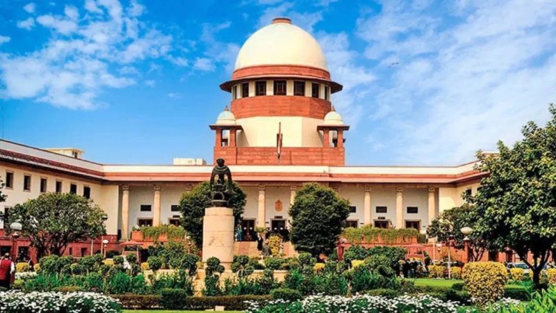 न्यायिक सेवा में जाने के लिए अब 1 साल की वकालत जरूरी, सुप्रीम कोर्ट ने 3 साल की शर्त घटाई