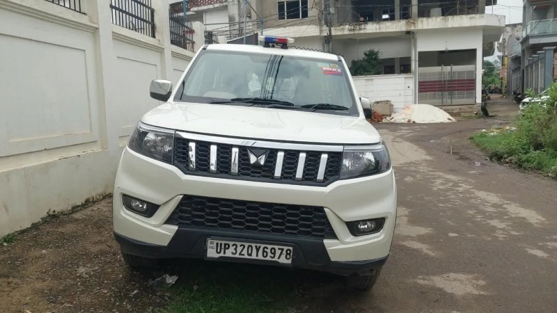 UP: पूर्व विधायक मुकेश श्रीवास्तव के भाई के घर फिर पहुंची विजिलेंस टीम, जांच जारी
