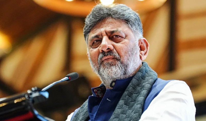 कर्नाटक कैबिनेट विस्तार के बाद कांग्रेस में घमासान, शिवकुमार बोले- धैर्य रखें, सभी को मिलेगा मौका