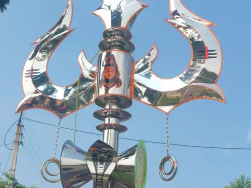 मुजफ्फरनगर: कांवड़ यात्रा में दिखी अनोखी आस्था, 14 फीट के त्रिशूल ने खींचा सबका ध्यान