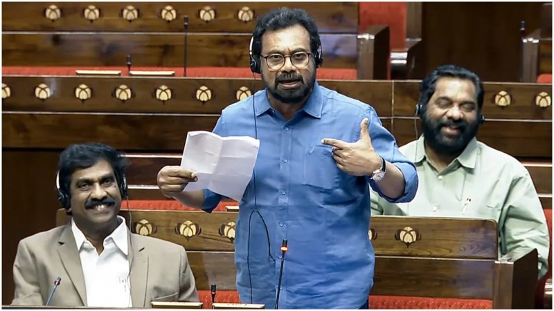 ‘लुंगी वाला’ टिप्पणी पर राज्यसभा में हंगामा, सभापति ने सदस्यों को दी नसीहत