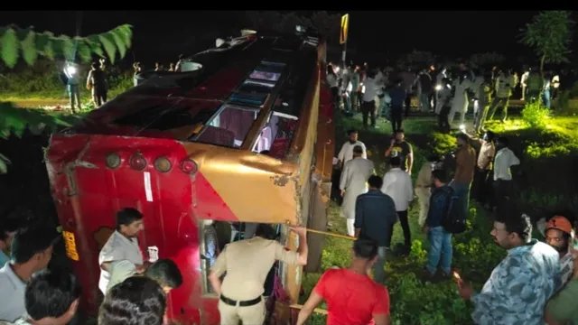 राजगढ़ में सड़क हादसा, भोपाल से गुना जा रही बस पलटी; 26 यात्री घायल