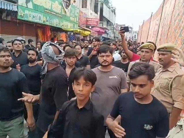 मुजफ्फरनगर: 170 मीटर साझा मार्ग से गुजरी कांवड़ यात्रा और चेहल्लुम का जुलूस, दिखा सौहार्द