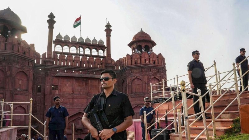 15 अगस्त पर लाल किले की अभेद्य सुरक्षा, 20 हजार जवान तैनात; 1000+ CCTV से निगरानी