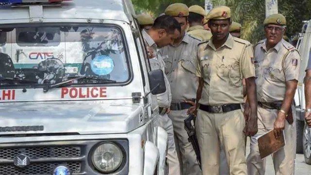 दिल्ली: नए पुलिस आयुक्त का बड़ा एक्शन, 48 घंटे में 40 एसएचओ के तबादले