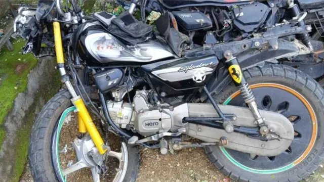 कोरबा में भीषण सड़क हादसा, कार-बाइक की आमने-सामने टक्कर में तीन युवकों की मौत
