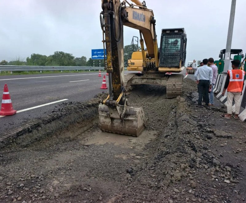 कानपुर-लखनऊ एक्सप्रेसवे की खामियों पर गृह विभाग सक्रिय, NHAI से मांगी स्टेटस रिपोर्ट