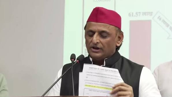 अखिलेश यादव का बड़ा एलान, सपा सरकार बनी तो बंद स्कूल फिर से खोले जाएंगे