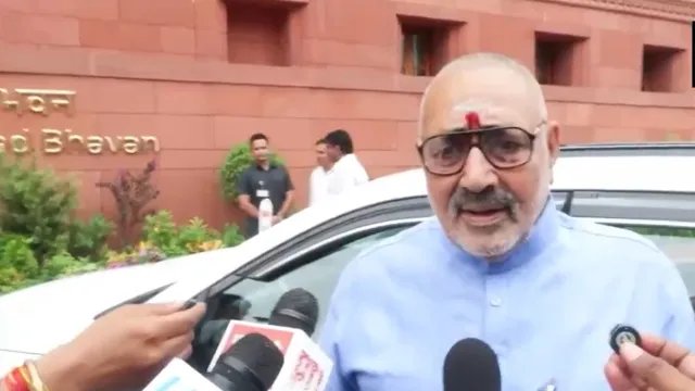 गिरिराज सिंह का राहुल गांधी पर हमला, बोले- भगवान न करे ऐसा विपक्ष का नेता मिले