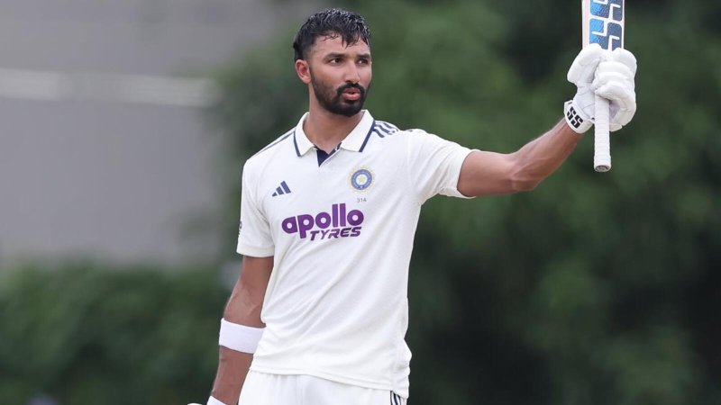 पडिक्कल ने जड़ा पहला टेस्ट शतक, श्रीलंका के खिलाफ भारत की शानदार शुरुआत