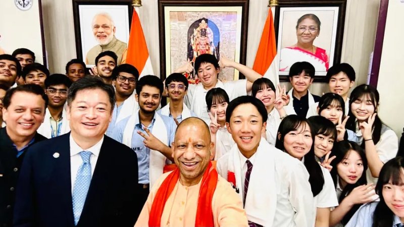 लखनऊ में भारत-जापान के छात्रों का खास संवाद, CM योगी बोले- युवा बनेंगे भविष्य के राजदूत