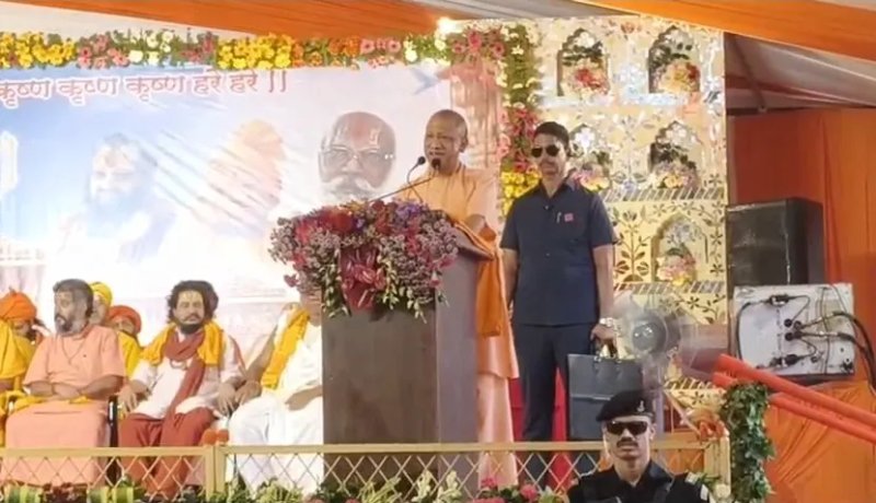 अयोध्या में योगी आदित्यनाथ का सपा-कांग्रेस पर हमला, बोले- ये बजरंग बली नहीं बाबरी के भक्त