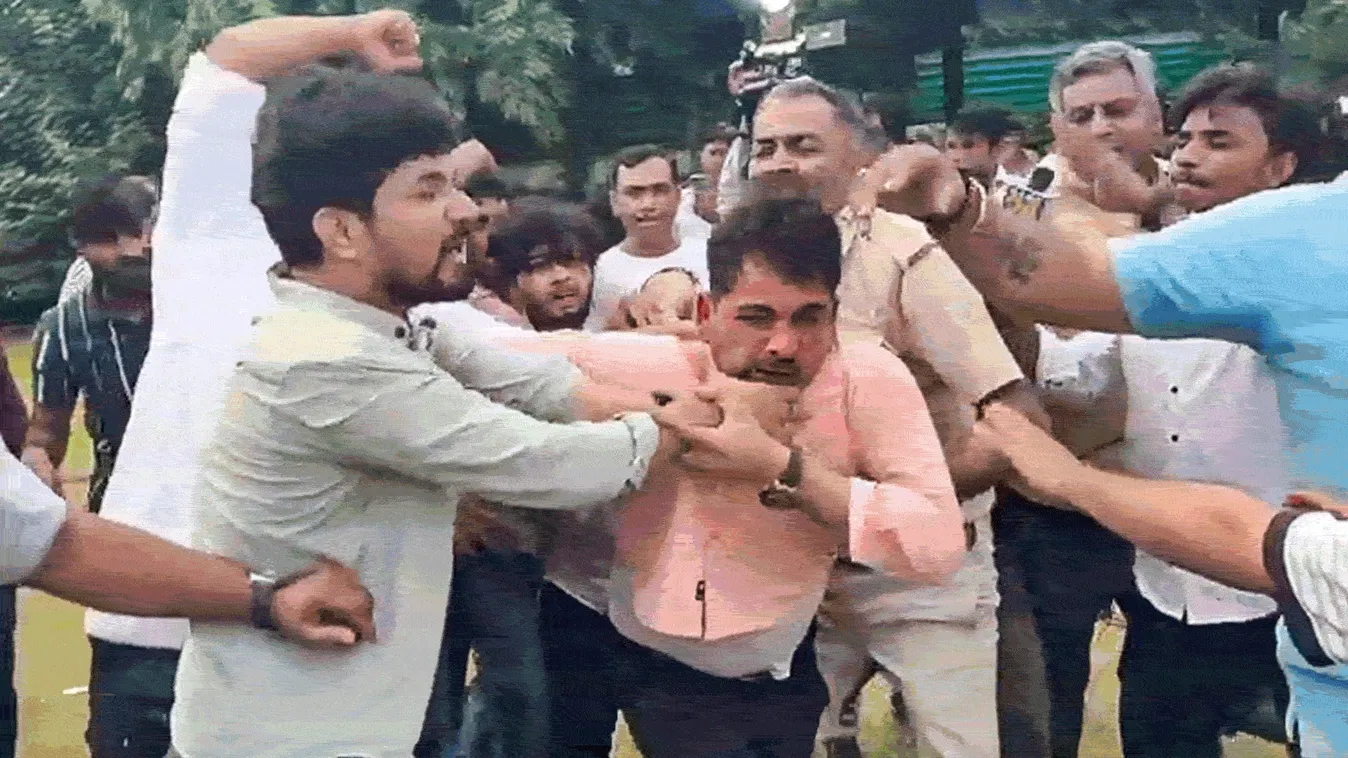 पप्पू यादव के दिल्ली आवास पर कथित चाकू से हमला, सुरक्षा व्यवस्था पर उठे सवाल